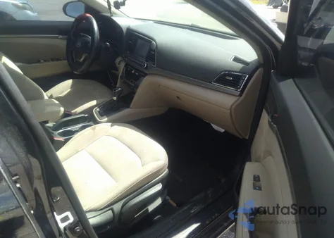 2017 Hyundai Elantra Se z USA, uszkodzony, nr VIN 5NPD84LF1HH085687